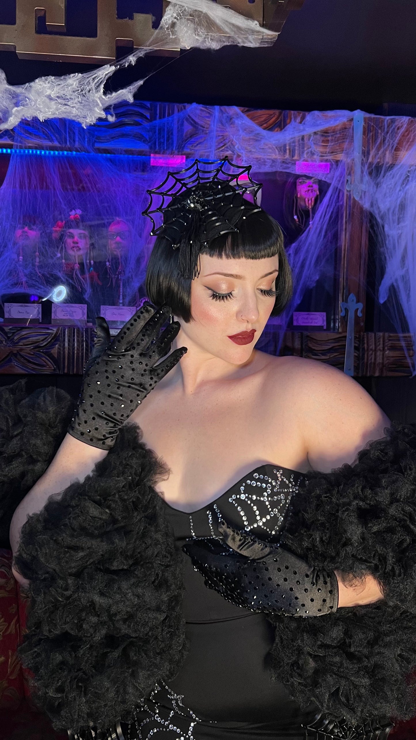 Arachné Noir Fascinator
